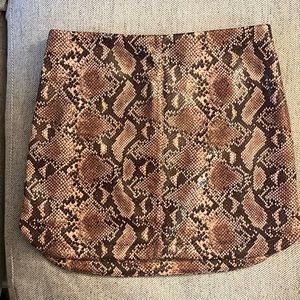 Lulus Brand New w/tag snake skin skirt